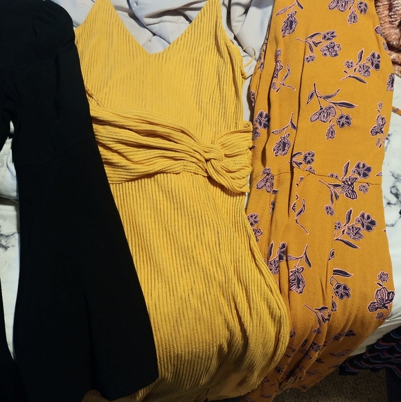 5 express dresses - Picture 3 of 5